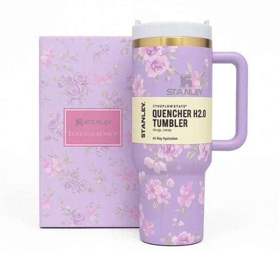 تراول ماگ مدل LoveShackFancy Holiday Quencher Limited edition گنجایش 1.18 لیتر (اورجينال)