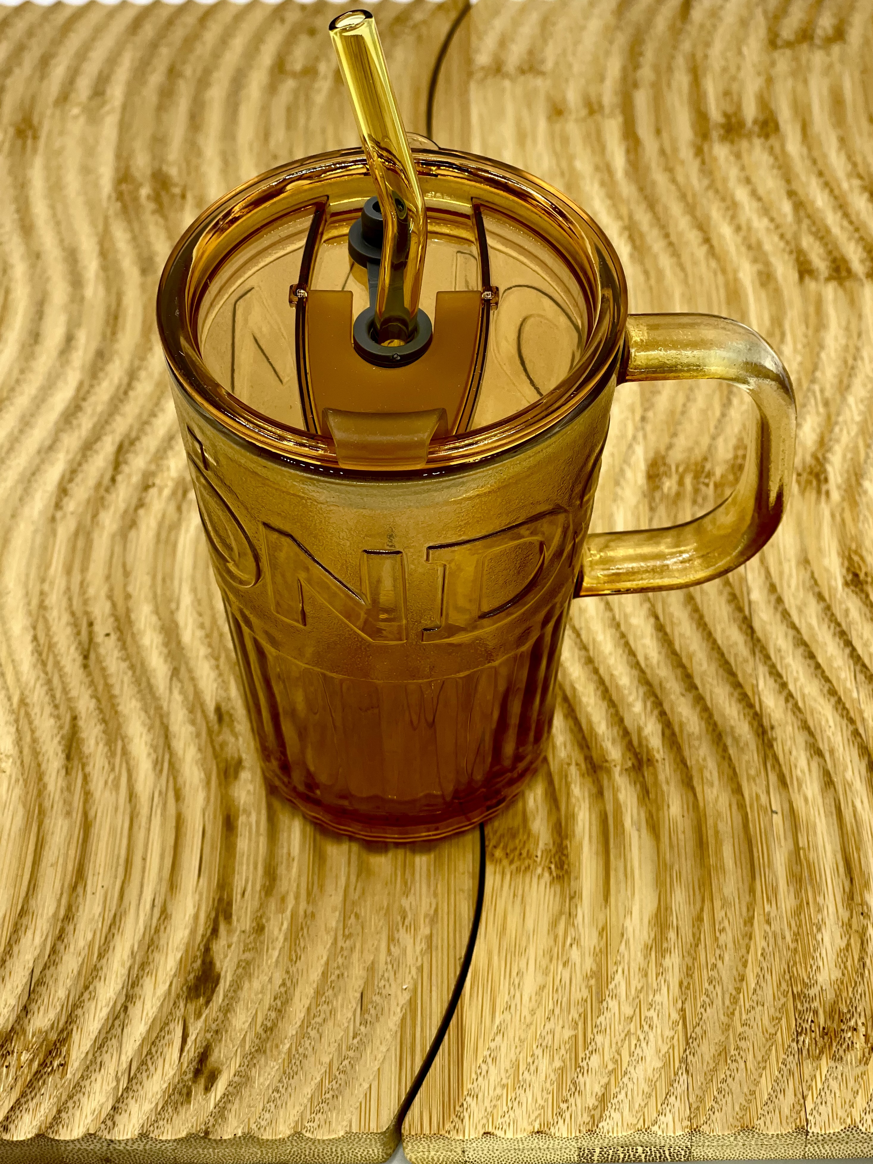 ماگ درب دار شیشه ای