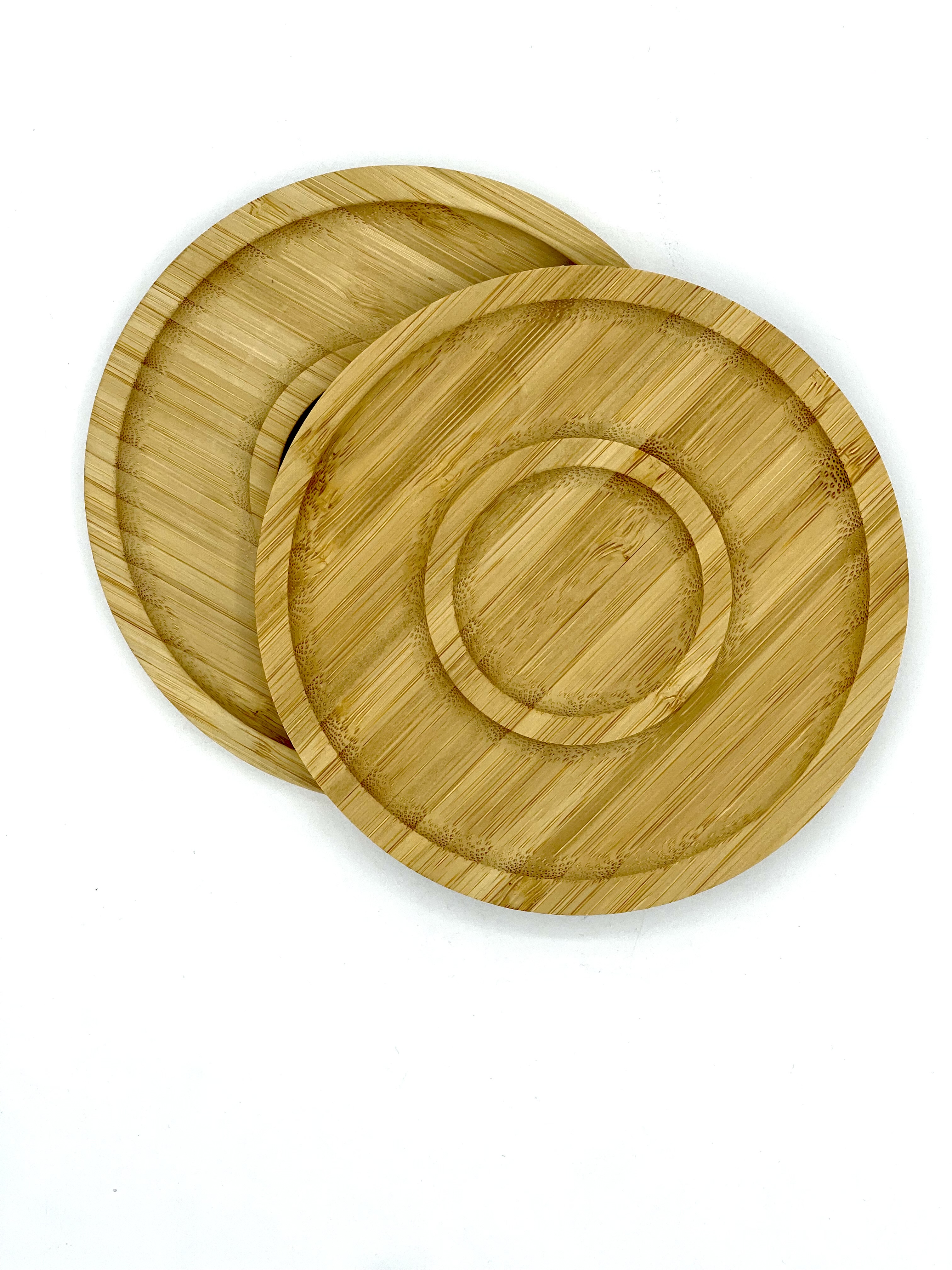 اردورخوری گرد ۲خانه بامبو